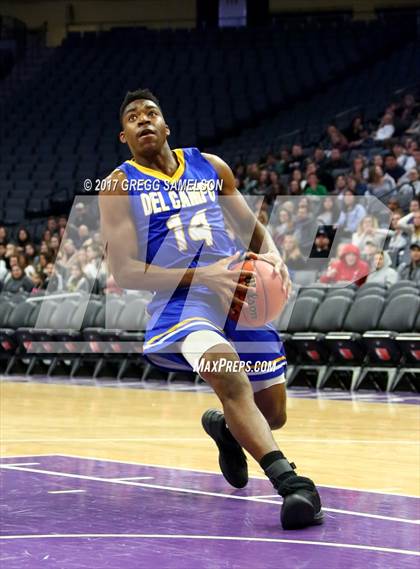 Thumbnail 3 in Rio Americano vs. Del Campo photogallery.