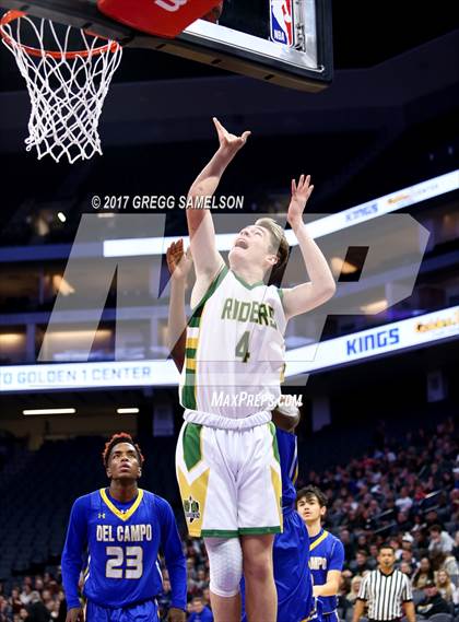 Thumbnail 2 in Rio Americano vs. Del Campo photogallery.