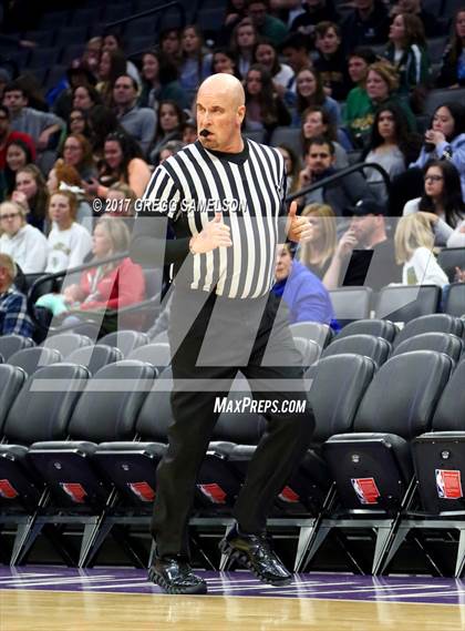 Thumbnail 2 in Rio Americano vs. Del Campo photogallery.
