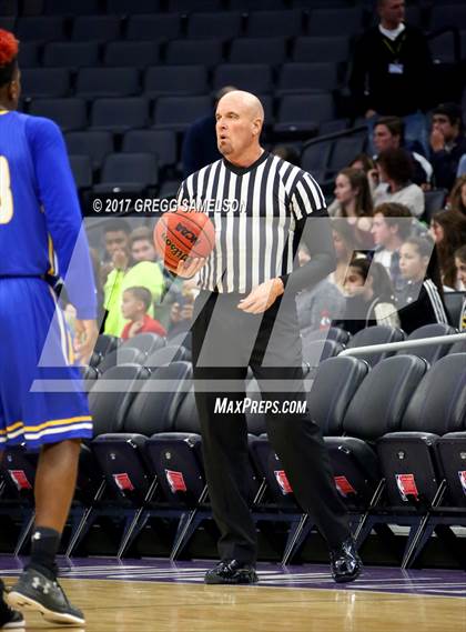 Thumbnail 1 in Rio Americano vs. Del Campo photogallery.