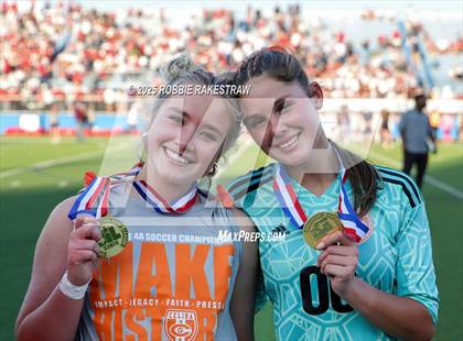 Thumbnail 2 in Davenport vs. Celina (UIL 4A Soccer Division I Final Medal Ceremony) photogallery.