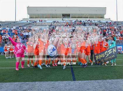 Thumbnail 1 in Davenport vs. Celina (UIL 4A Soccer Division I Final Medal Ceremony) photogallery.
