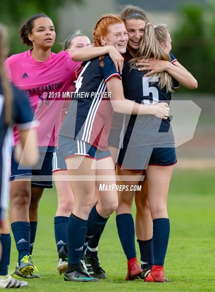 Thumbnail 2 in Southeast Guilford vs. Terry Sanford (NCHSAA 3A 2nd Round Playoff) photogallery.