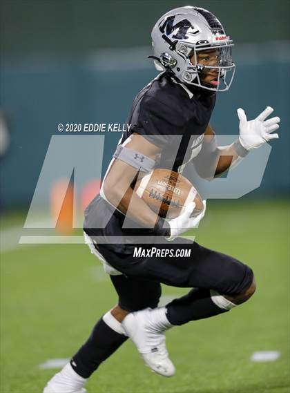 Thumbnail 2 in Martin vs. Southlake Carroll (UIL 6A Division 1 Regional Semifinal) photogallery.