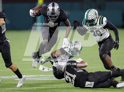 Thumbnail 3 in Martin vs. Southlake Carroll (UIL 6A Division 1 Regional Semifinal) photogallery.