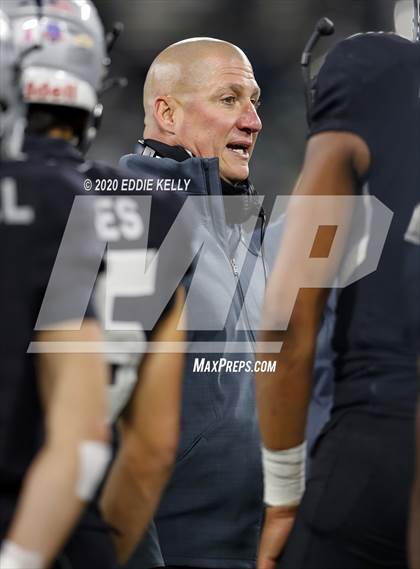 Thumbnail 2 in Martin vs. Southlake Carroll (UIL 6A Division 1 Regional Semifinal) photogallery.