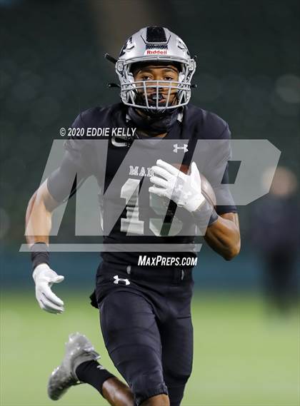 Thumbnail 3 in Martin vs. Southlake Carroll (UIL 6A Division 1 Regional Semifinal) photogallery.