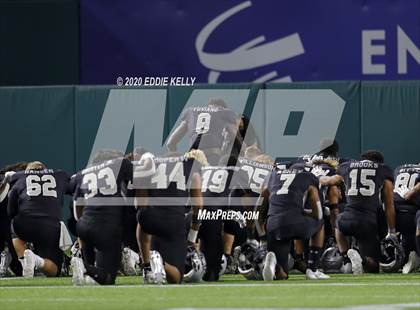 Thumbnail 3 in Martin vs. Southlake Carroll (UIL 6A Division 1 Regional Semifinal) photogallery.