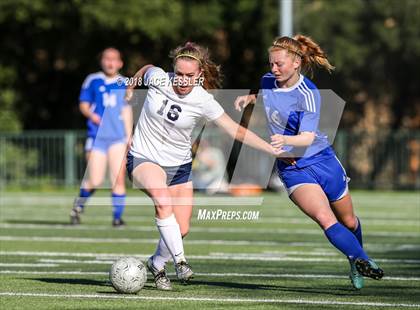 Thumbnail 2 in El Segundo @ Viewpoint (CIFSS D4 Playoff) photogallery.