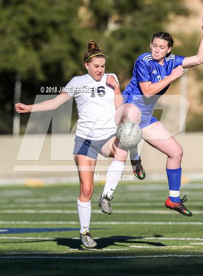 Thumbnail 3 in El Segundo @ Viewpoint (CIFSS D4 Playoff) photogallery.