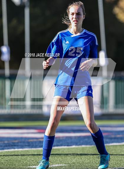 Thumbnail 3 in El Segundo @ Viewpoint (CIFSS D4 Playoff) photogallery.