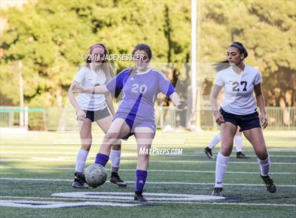 Thumbnail 3 in El Segundo @ Viewpoint (CIFSS D4 Playoff) photogallery.