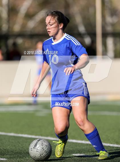 Thumbnail 3 in El Segundo @ Viewpoint (CIFSS D4 Playoff) photogallery.