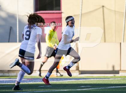 Thumbnail 2 in El Segundo @ Viewpoint (CIFSS D4 Playoff) photogallery.