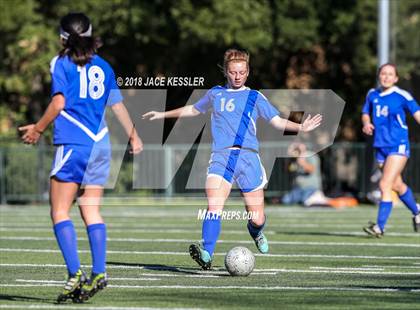 Thumbnail 3 in El Segundo @ Viewpoint (CIFSS D4 Playoff) photogallery.