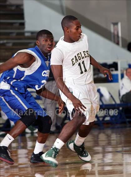 Thumbnail 1 in Chavez vs. De Soto (McDonald's Texas Invitational) photogallery.