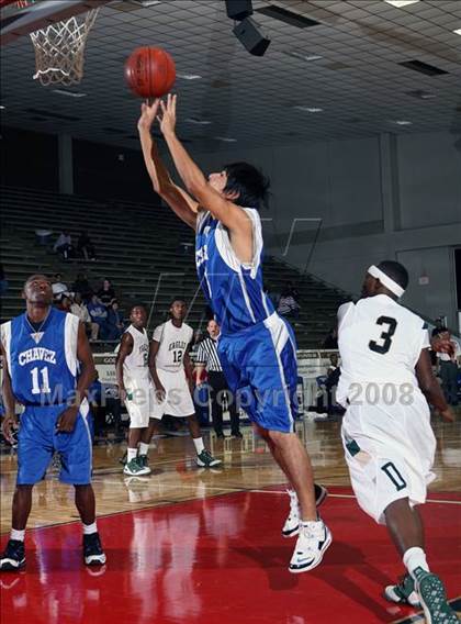 Thumbnail 1 in Chavez vs. De Soto (McDonald's Texas Invitational) photogallery.