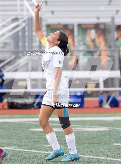 Thumbnail 3 in Verrado vs. Chandler (Coyote Classic Soccer Tournament) photogallery.