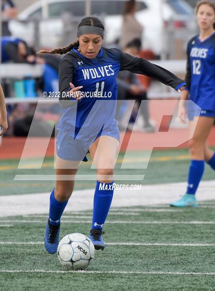 Thumbnail 2 in Verrado vs. Chandler (Coyote Classic Soccer Tournament) photogallery.