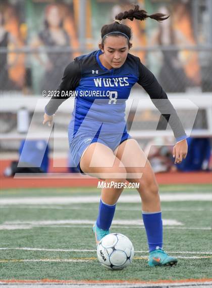 Thumbnail 2 in Verrado vs. Chandler (Coyote Classic Soccer Tournament) photogallery.