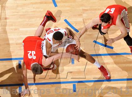 Thumbnail 3 in Etiwanda vs. Mater Dei (CIF SoCal Regional Open Division Final) photogallery.