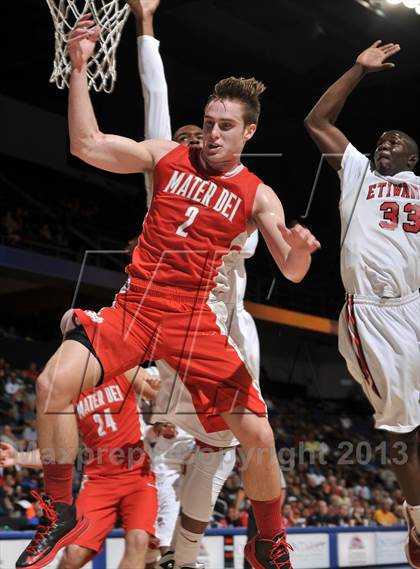 Thumbnail 3 in Etiwanda vs. Mater Dei (CIF SoCal Regional Open Division Final) photogallery.