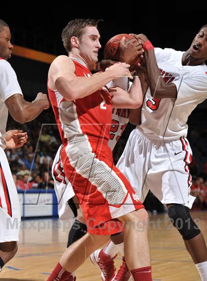 Thumbnail 1 in Etiwanda vs. Mater Dei (CIF SoCal Regional Open Division Final) photogallery.