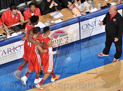 Thumbnail 2 in Etiwanda vs. Mater Dei (CIF SoCal Regional Open Division Final) photogallery.