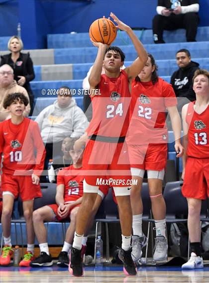 Thumbnail 3 in Folsom vs. Bakersfield Christian (NCS TV Showcase) photogallery.