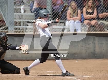 Thumbnail 1 in Emery vs. Morgan (UHSAA 3A Round 3) photogallery.