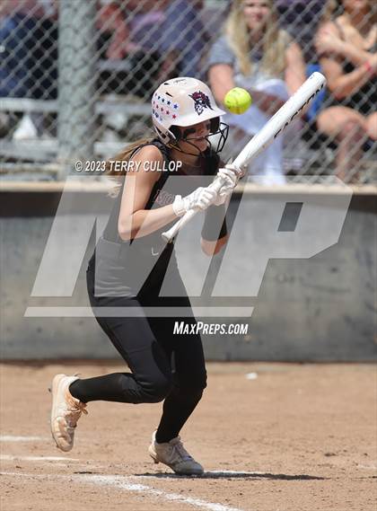 Thumbnail 2 in Emery vs. Morgan (UHSAA 3A Round 3) photogallery.
