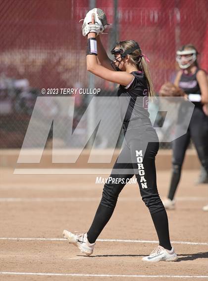 Thumbnail 1 in Emery vs. Morgan (UHSAA 3A Round 3) photogallery.