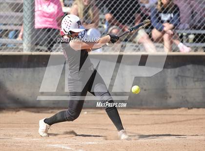 Thumbnail 1 in Emery vs. Morgan (UHSAA 3A Round 3) photogallery.
