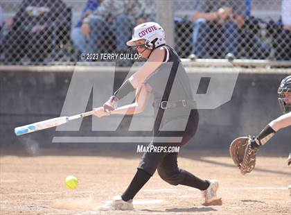 Thumbnail 2 in Emery vs. Morgan (UHSAA 3A Round 3) photogallery.
