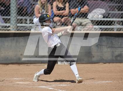 Thumbnail 2 in Emery vs. Morgan (UHSAA 3A Round 3) photogallery.