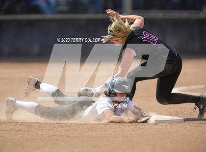 Thumbnail 2 in Emery vs. Morgan (UHSAA 3A Round 3) photogallery.