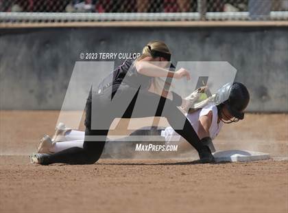 Thumbnail 1 in Emery vs. Morgan (UHSAA 3A Round 3) photogallery.