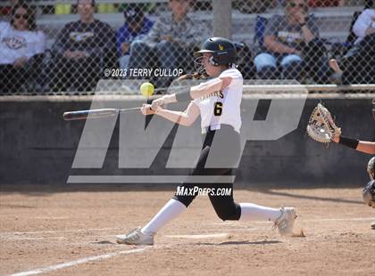 Thumbnail 2 in Emery vs. Morgan (UHSAA 3A Round 3) photogallery.