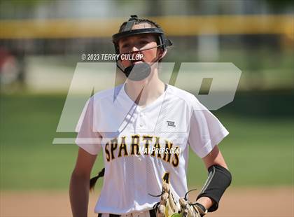 Thumbnail 1 in Emery vs. Morgan (UHSAA 3A Round 3) photogallery.