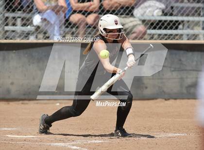 Thumbnail 2 in Emery vs. Morgan (UHSAA 3A Round 3) photogallery.