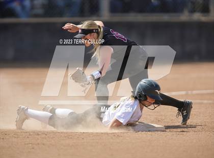 Thumbnail 1 in Emery vs. Morgan (UHSAA 3A Round 3) photogallery.
