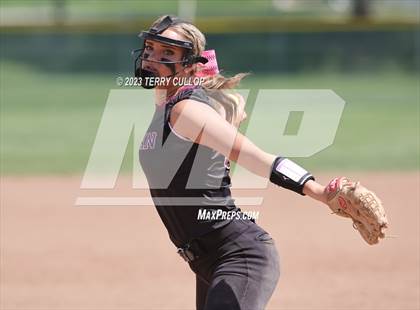 Thumbnail 3 in Emery vs. Morgan (UHSAA 3A Round 3) photogallery.