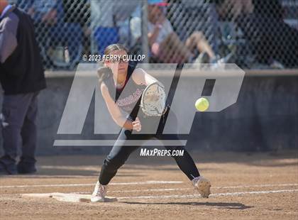 Thumbnail 1 in Emery vs. Morgan (UHSAA 3A Round 3) photogallery.