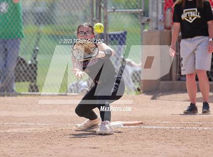 Thumbnail 1 in Emery vs. Morgan (UHSAA 3A Round 3) photogallery.