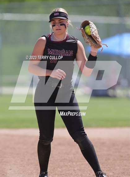Thumbnail 2 in Emery vs. Morgan (UHSAA 3A Round 3) photogallery.