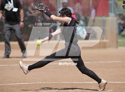 Thumbnail 2 in Emery vs. Morgan (UHSAA 3A Round 3) photogallery.
