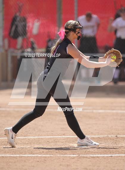 Thumbnail 1 in Emery vs. Morgan (UHSAA 3A Round 3) photogallery.