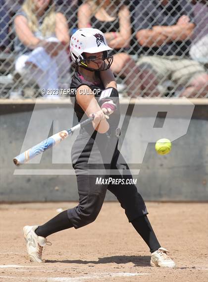 Thumbnail 3 in Emery vs. Morgan (UHSAA 3A Round 3) photogallery.