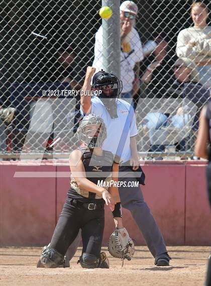 Thumbnail 1 in Emery vs. Morgan (UHSAA 3A Round 3) photogallery.