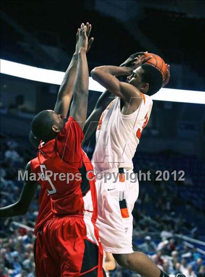 Thumbnail 2 in Imhotep Charter vs. Beaver Falls (PIAA AA Final) photogallery.